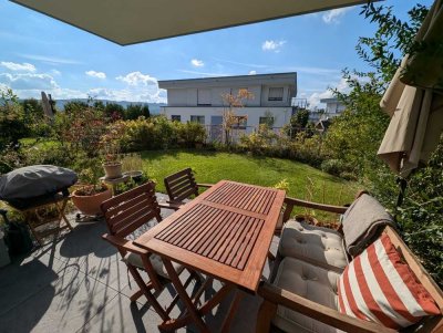 TRAUMHAFTE 3-ZIMMER-ERDGESCHOSSWOHNUNG MIT EIGENEM GARTEN!!!