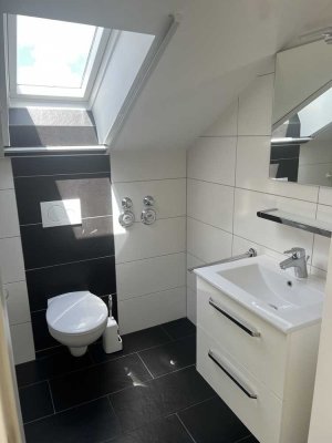 schöne 2-Zimmer-Dachgeschosswohnung mit gehobener Innenausstattung in Dießen am Ammersee