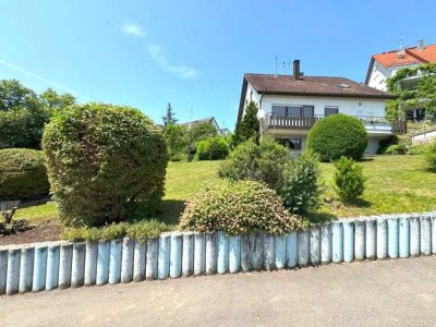 1-2 FAMILIENHAUS MIT GROßEM, SONNIGEN GRUNDSTÜCK IN AICHTAL-GRÖTZINGEN
