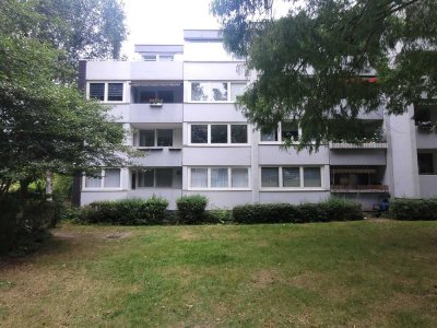 Erstbezug nach Renovierung! 4 Zi.-KDB-Gäste-WC und Balkon in ruhiger und familienfreundlicher Lage!