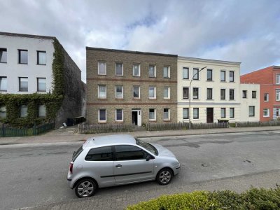Frisch sanierte Dachgeschosswohnung - 4 Zimmer in ruhiger Lage