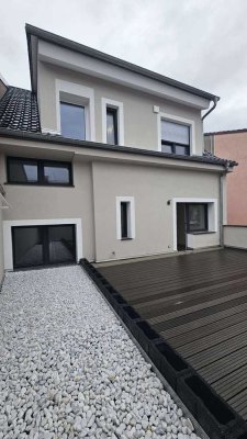 Exklusives Dreifamilienhaus in bester Lage von Worms – 2025 kernsaniert