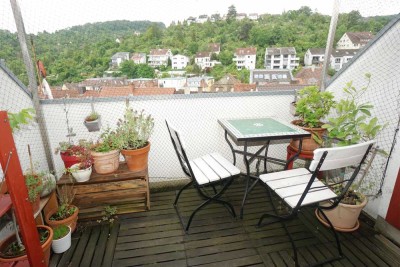 HELLE, MODERNISIERTE 4-ZIMMER-DG-MAISONETTE *ÜBER DEN DÄCHERN VON S-GABLENBERG*