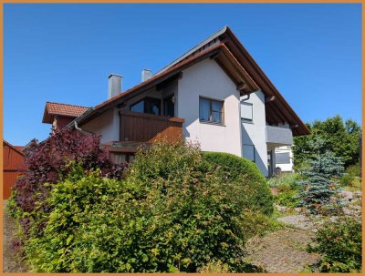 Charmante Doppelhaushälfte in begehrter Lage von Zell am Harmersbach - in Kürze bezugsfrei !
