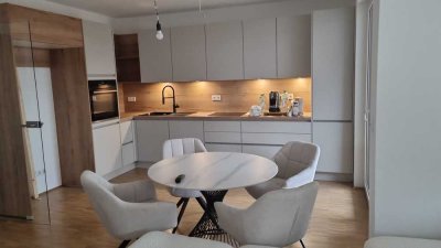 Exklusive 3-Zi.-Wohnung (Neubau 2024), mit Terrasse, Garten, TG