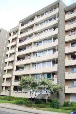 Klein aber Mein! 1 Zimmer Wohnung mit Balkon auf Aufzug in MG  Schmölderpark - WBS erforderlich