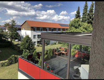 Leben wie in einem Haus - frisch renovierte 4 Zimmer Wohnung mit 60qm Dachterasse