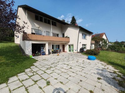 ruhige, schöne 2-Zimmerwohnung mit herrlichem Ausblick