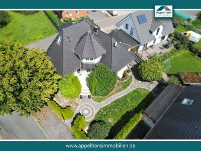 Einfamilienhaus mit Pool und Wellnessbereich