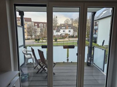 Neuwertige möblierte Terrassenwohnung in Köln
