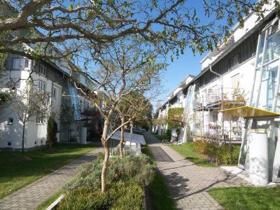 Stilvolle 2-Raum Wohnung mit hochwertiger Küche, Balkon, Stellplatz
