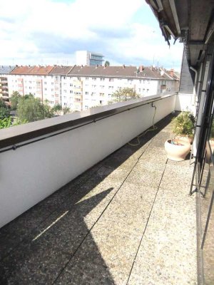 Frauenlobplatz: Penthouse­ 3,5 ZKB, ca. 140m2 , Dachterrasse, Wannenbad, ­G-WC, Keller, Stellplatz