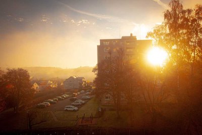 [ Erst 2022 ! ] Gründlich & Liebevoll KERNSANIERTE 2,5 Zimmer WHG mit Sauna & grandiosem Ausblick