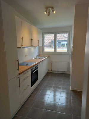 5 Minuten vom Rhein – Komplett modernisierte helle 3-Zimmer-Whg mit EBK in Niederdollendorf