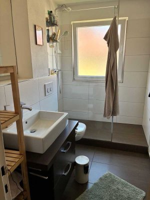 Toplage Nähe Moltkeplatz freie 2 1/2 - 3 Zimmer Wohnung mit Balkon, EBK, modernes Bad (von privat)