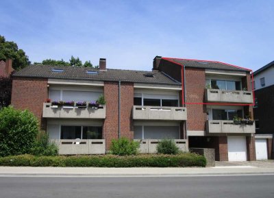 3-Zimmer-Maisonette-Wohnung mit Balkon zu vermieten. 1.OG rechts (Whg. 6)