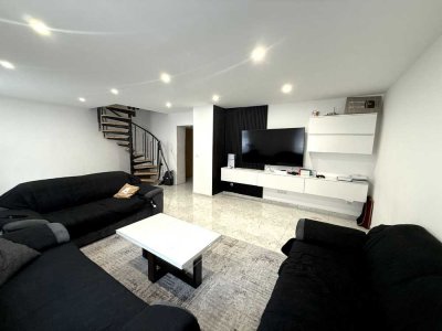 *Aus 2 wird 1 ~ Große Maisonett Wohnung mit 2 Balkonen*
