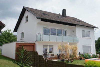 Schöne 3-Zimmer-Dachgeschoss-Wohnung