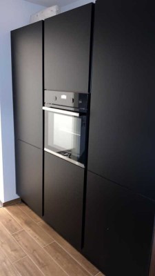Stilvolle, vollständig renovierte 3-Zimmer-Wohnung mit Balkon und Einbauküche in Ampfing