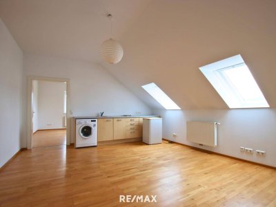 WOHNEN MIT HISTORISCHEM FLAIR! 2 Zimmer Wohnung im Zentrum zu kaufen (TOP 4)!