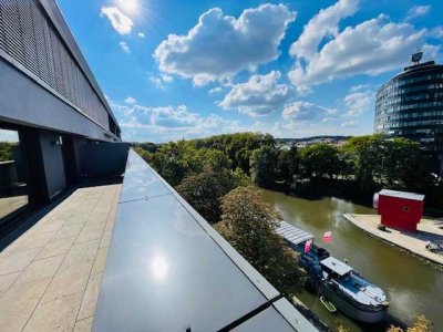 Wohnen im Marrahaus! Moderne 4-Zi.-Whg. m. gehobener Ausstattung u. schöner Aussicht in TOP-Citylage