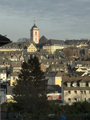Frisch renovierte 3ZKB-Wohnung mit Terrasse und Krönchenblick in Siegen-Zentrum