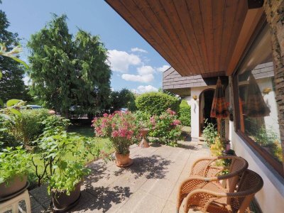 Ein Zuhause in Ruhelage mit Charakter, Gartenparadies und vielen Möglichkeiten - Berndorf, Baden