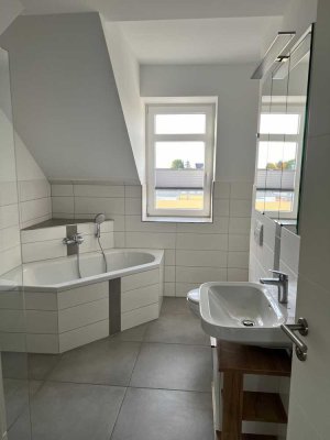 Exklusive Dachgeschosswohnung mit Premium-Ausstattung in Limbach-Oberfrohna