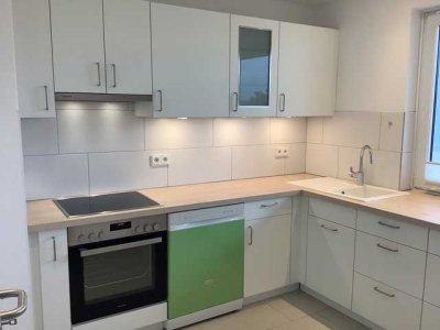 Sanierte 2-Zi.-Whg mit EBK/ Loggia 4.Stock - inkl. Stellplatz