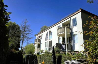 Hell und Idyllisch - 3-Zimmer-Wohnung mit Balkon im grünen Berlin-Rudow