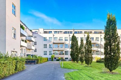 **Modernes Wohnambiente in Lichterfelde inkl. zwei Sonnenterrassen + TG-Stellplatz**
