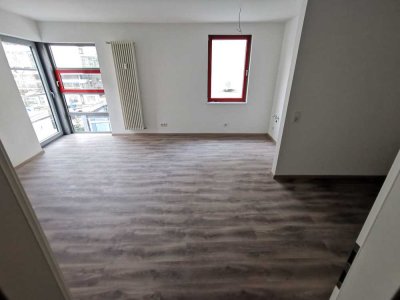 KL - Nähe Altenhof, 2 ZKB, Einbauküche, Tageslichtbad mit Dusche