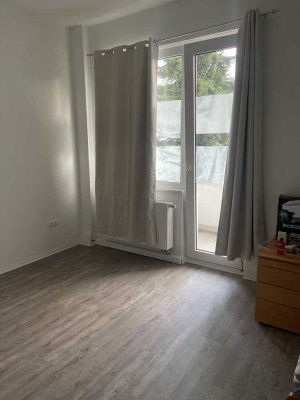 Modernisierte 3-Zimmer-Wohnung mit Balkon in Essen