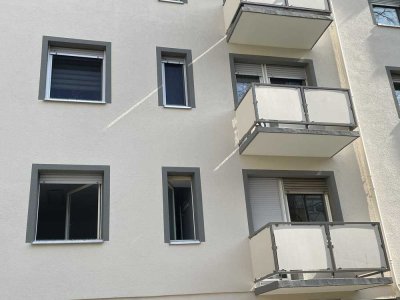 Exklusive, modernisierte 3-Raum-Wohnung mit Balkon und Einbauküche in Mannheim