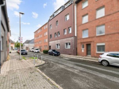 Altbau-Charme trifft auf modernes Wohnen - 3-Zimmer-Erdgeschosswohnung mit Terrasse in Oberhausen