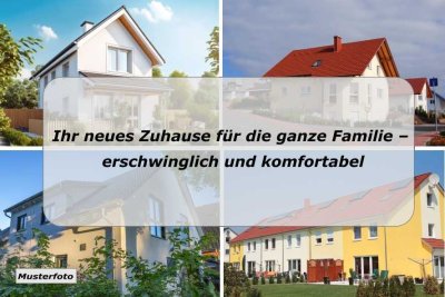 Freistehendes Wohnhaus für zwei Parteien – mit Garten und Stellplätzen