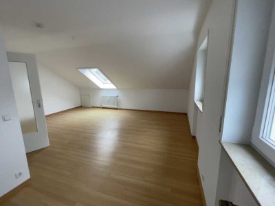 2 Zimmer Dachgeschosswohnung in Neuhausen auf den Fildern