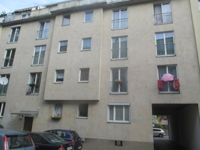 2-ZIMMER-WOHNUNG! SANIERT! U4-NÄHE! 3. LIFTSTOCK! AUCH ALS WOHNGEMEINSCHAFT GEEIGNET! PROVISIONSFREI!