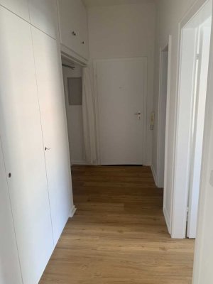 Geschmackvolle, vollständig renovierte 1-Raum-Wohnung in Düsseldorf