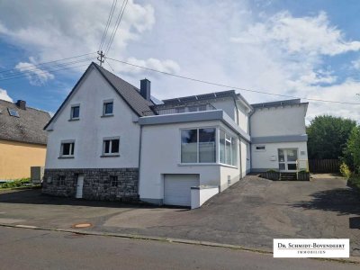 Raumwunder - Wohnhaus mit Gewerbeanteil und großem Grundstück in zentraler Lage von Hattert!