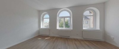 Erstbezug nach Sanierung - 4-Zimmer-Wohnung mit Balkon und Garage im Zentrum von Pößneck
