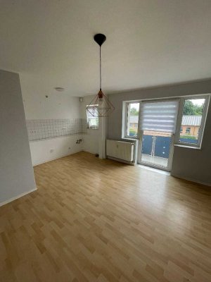 2 Zimmer Wohnung mit Balkon in Neutraubling