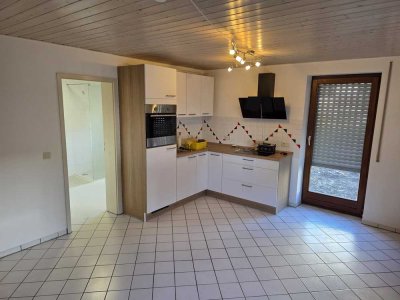 Frisch renovierte 1,5-Zimmer-Wohnung in Hepberg