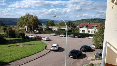 Gute Lage, hell, ruhig, frisch renoviert