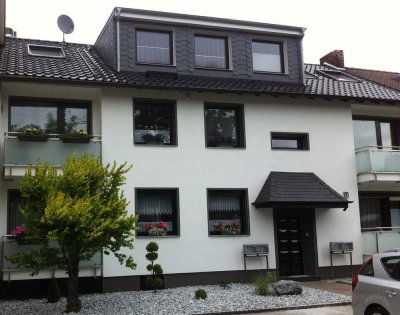 2-Zimmer-Wohnung EG mit Balkon in ruhiger Lage in Beckhausen, Übernahme Einrichtung möglich