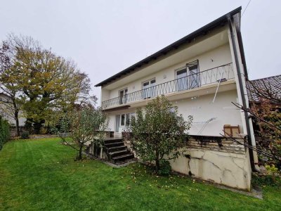 Einfamilienhaus mit 7 Zimmern und 2 Garagen auf 800qm Grundstück