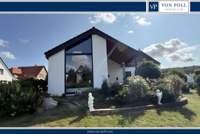 Modernes Architektenhaus trifft ländliche Idylle – Wohnen mit Stil und Naturanschluss