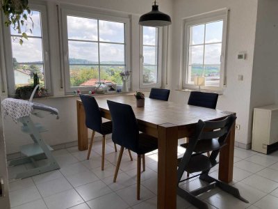 Großzügige 4-Zimmer Wohnung über den Dächern von Sinsheim-Reihen