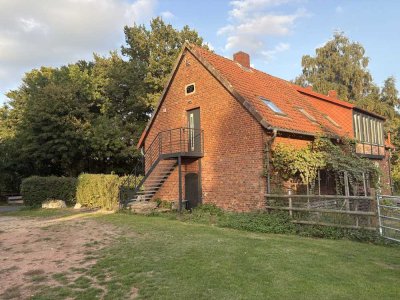 Renovierte 4-Zimmer Wohnung mit Balkon in Stöckse