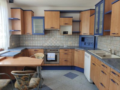 Provisionsfrei: Gemütliches Zuhause in Hönigsberg – Einfamilienhaus mit sonniger Terrasse, Keller und Doppelcarport in ruhiger Sackgasse